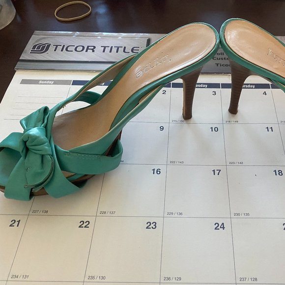 Unique turquoise wedges - Picture 5 of 7